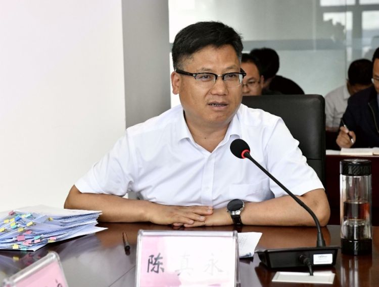 陈真永参加调度会并安排相关工作。_proc_副本.jpg