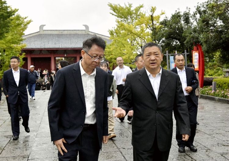 杨国宗率队在崇圣寺三塔景区检查调研旅游市场秩序和安全生产等工作  (6)_proc_副本.jpg