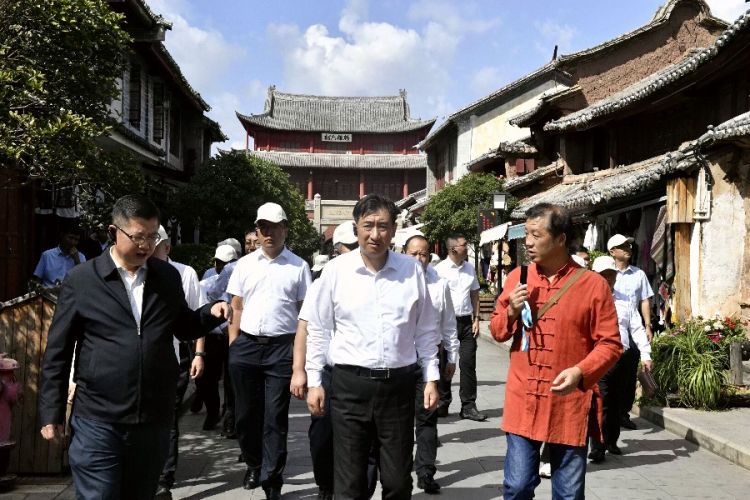 临沧市党政代表团调研巍山古城，了解历史文化名城保护工作。 (8)_proc_副本.jpg
