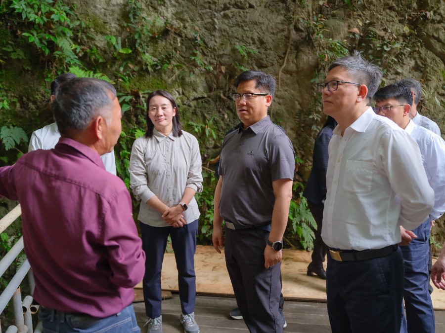 5月13日，陈真永到漾濞县平坡镇联玥谷森林庄园调研文旅产业发展情况_proc.jpg