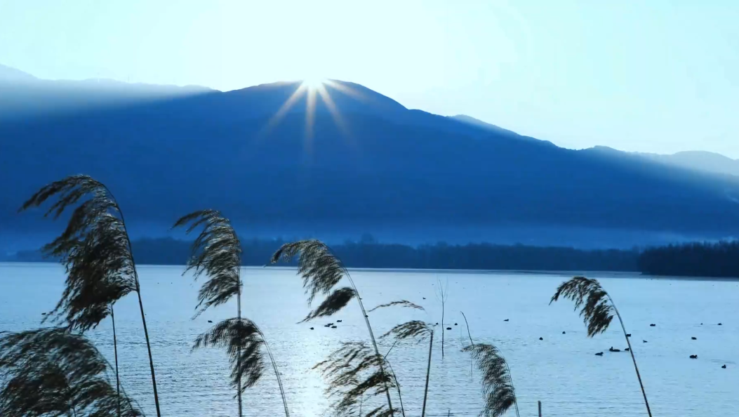 剑湖日出