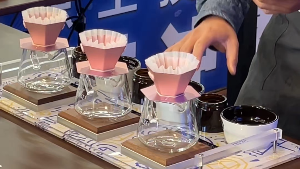  “匠心筑梦 技能兴州”我州举办第十三届职工技术技能大赛咖啡师专业竞赛 #大理州 #咖啡师 #技术技能竞赛