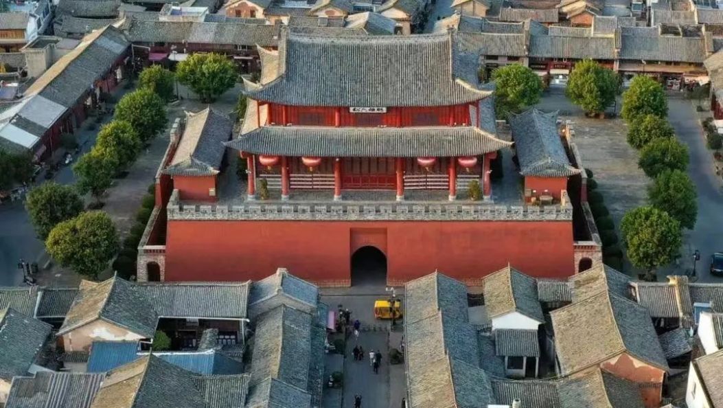 跟着电影去旅行，邂逅大理慢生活，赴一场有风之约~