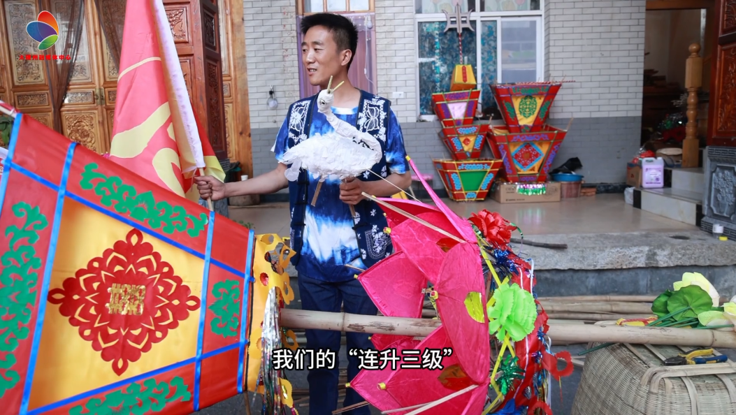 “我会做升斗”：红河小伙到大理当上门女婿，竟轻松拿捏白族传统手艺