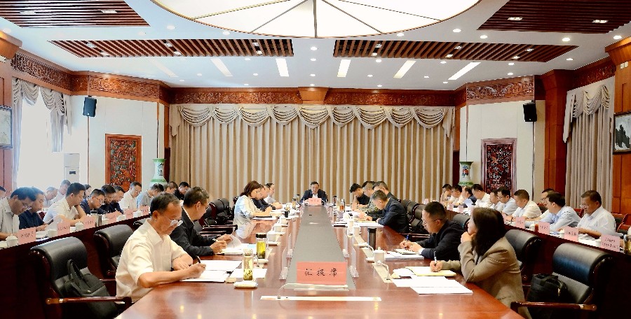 9月12日上午，州委常委会召开会议。_proc_副本.jpg
