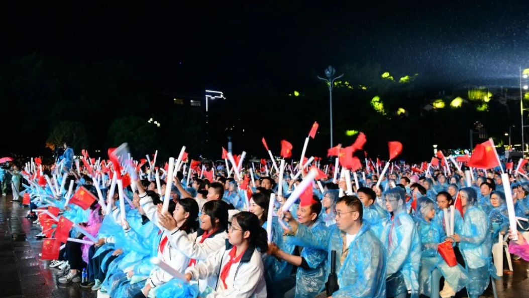 月下歌声起 大理弥渡唱响民歌盛会