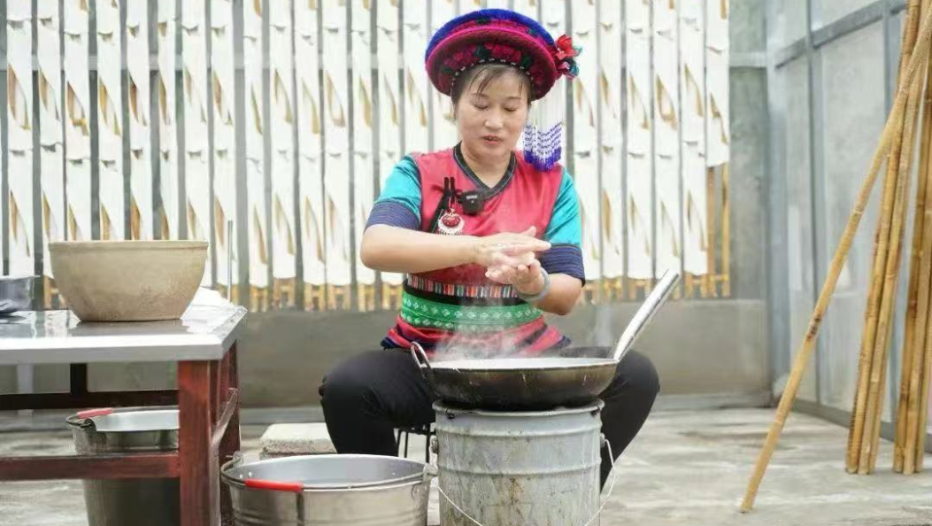【乡土拔尖人才】杨琼：乳扇飘香富乡邻，非遗传承绽芳华