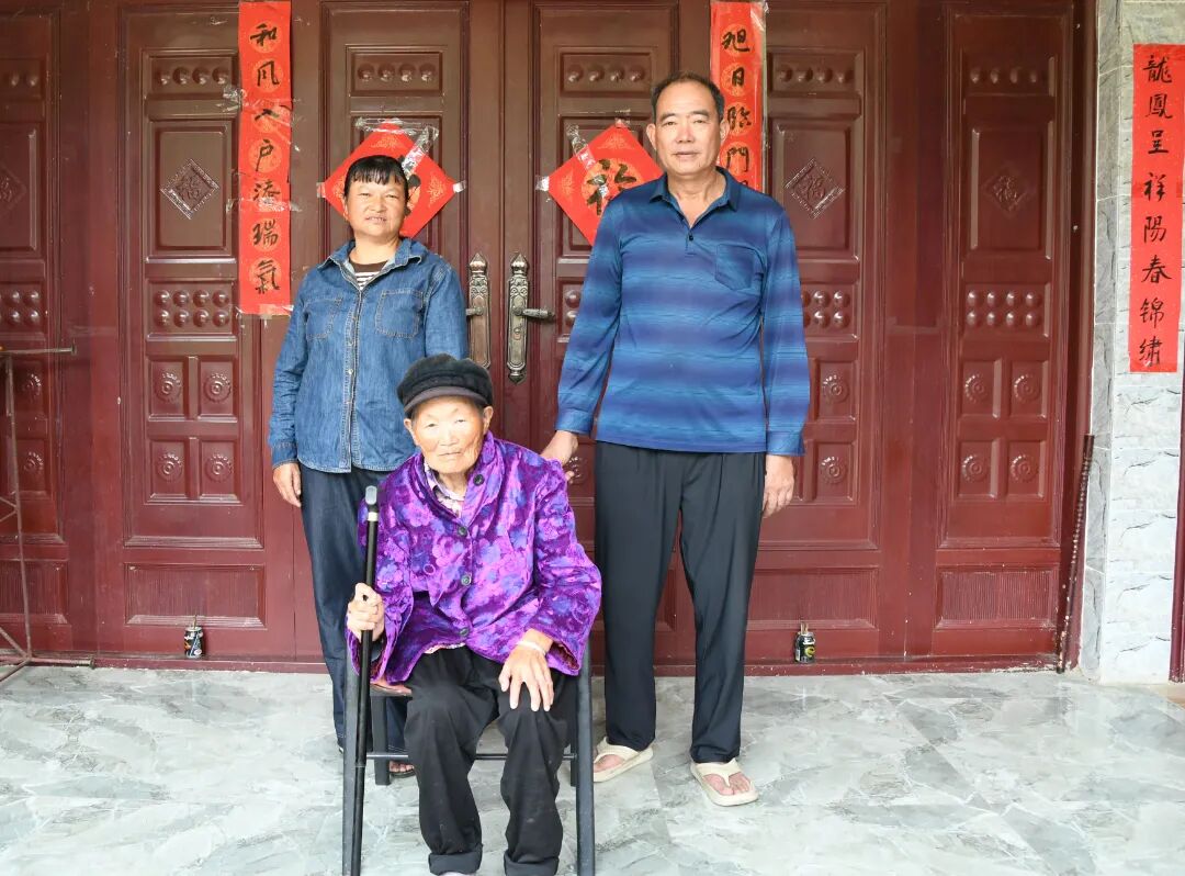 她不是超人,却为家人筑起 “避风港”!