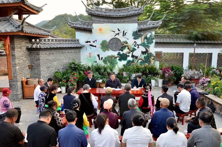 杨国宗在南涧县宣讲党的二十届四中全会精神时强调 建设宜居宜业和美乡村  扎实推进乡村全面振兴