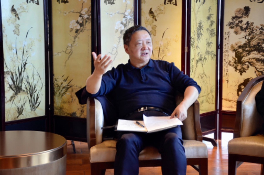 1761920896956526.jpg 杨国宗与旅行社、行业协会、涉旅购物店、导游代表等面对面、零距离畅谈交流,共商文旅产业高质量发展。.JPG