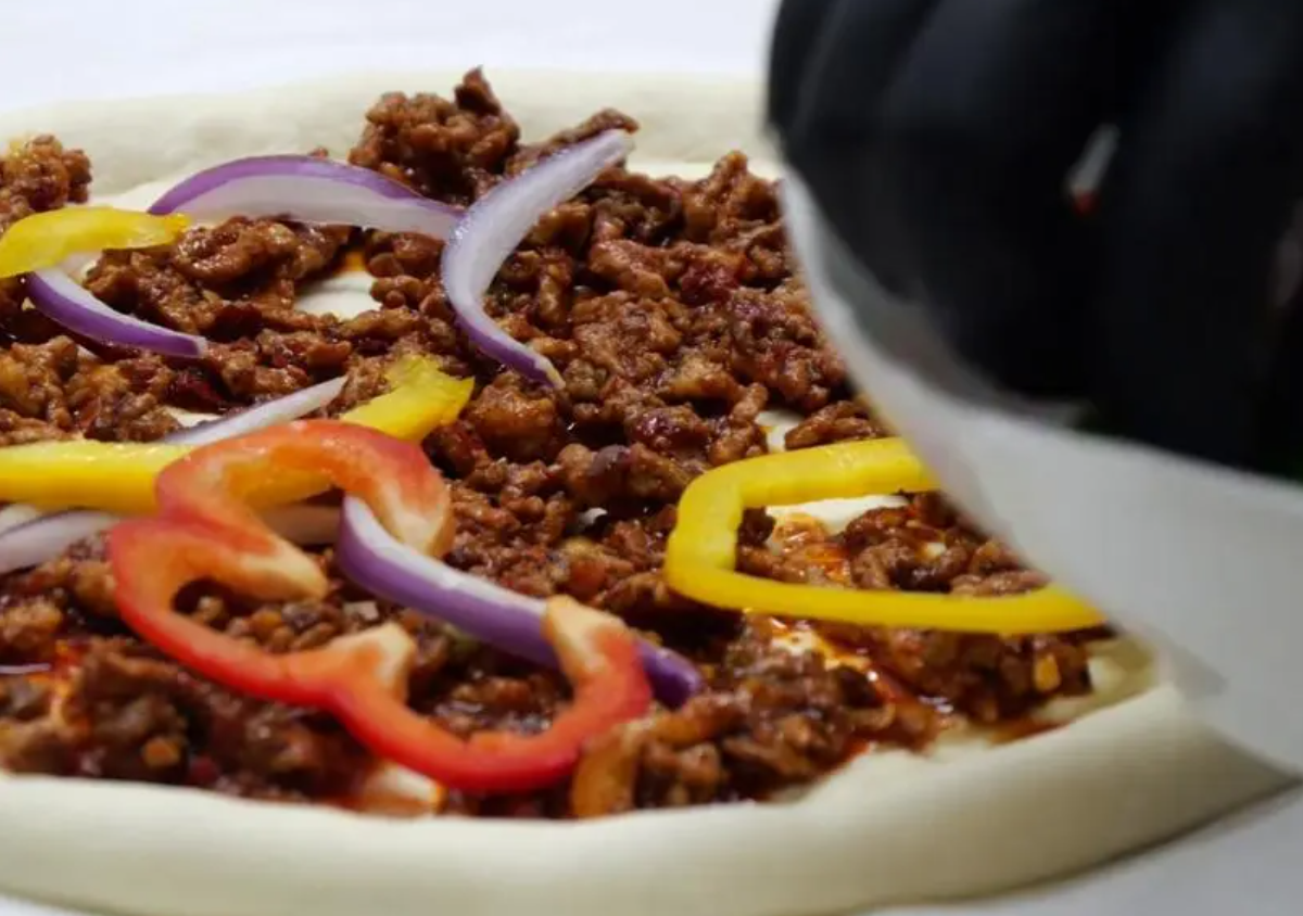 村里有家披萨店，原来“杂酱”还可以这样吃！