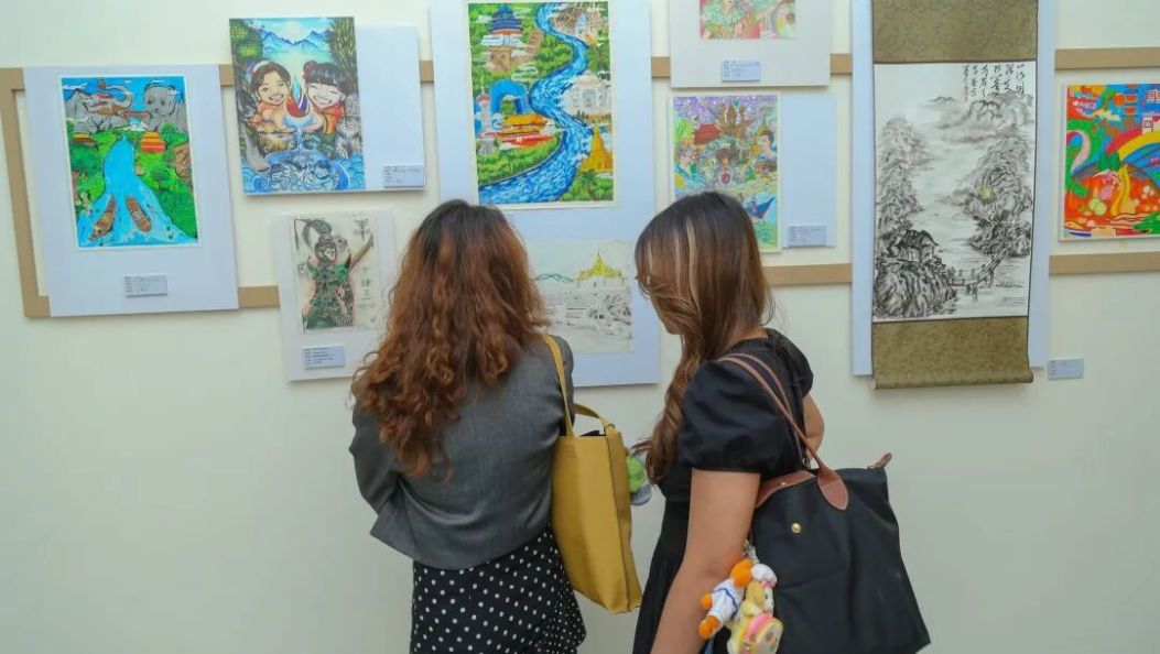 从洱海到湄南河：中泰建交50周年，生态保护成果展点亮曼谷