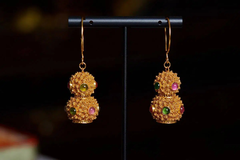 从“指尖技艺”到“品牌效益”——2025非遗品牌推广周观察