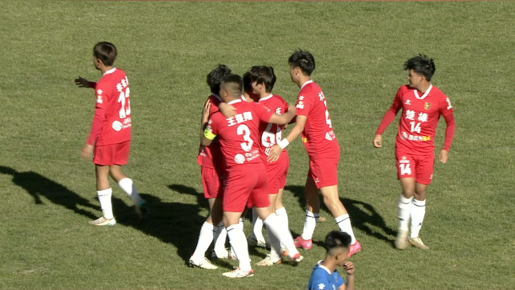 #在大理爱上生活 #滇超联赛  #风花雪月秀滇超 滇超联赛第一轮大理VS楚雄，楚雄州代表队率先进球