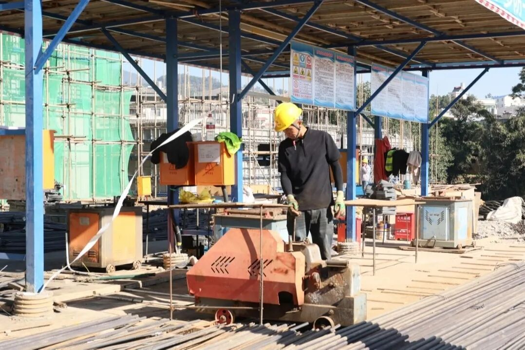 房地产施工现场 (2).JPG