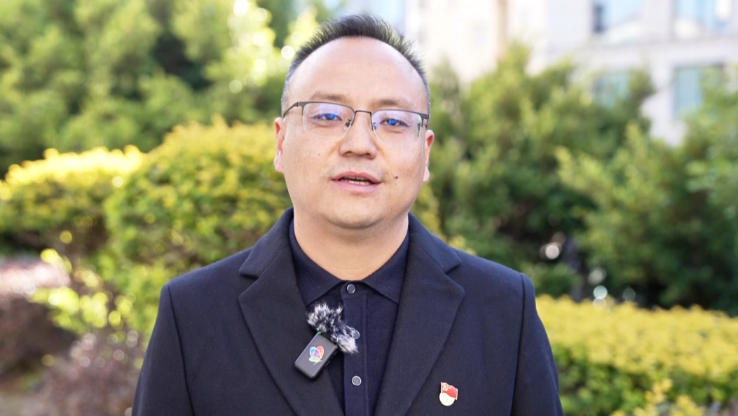 12月17日上午，大理州投资促进局将做客第933期《政风行风热线》#大理 #政风行风热线 #节目预告