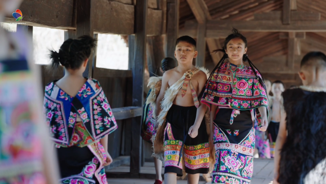 云龙长新中心完小以白族非遗刺绣为纽带，让孩子们在指尖之美中传承民族文化 #非遗