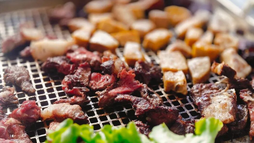 🥩🥘🥓🥗🫕🥙……大理杀猪饭，开吃！！