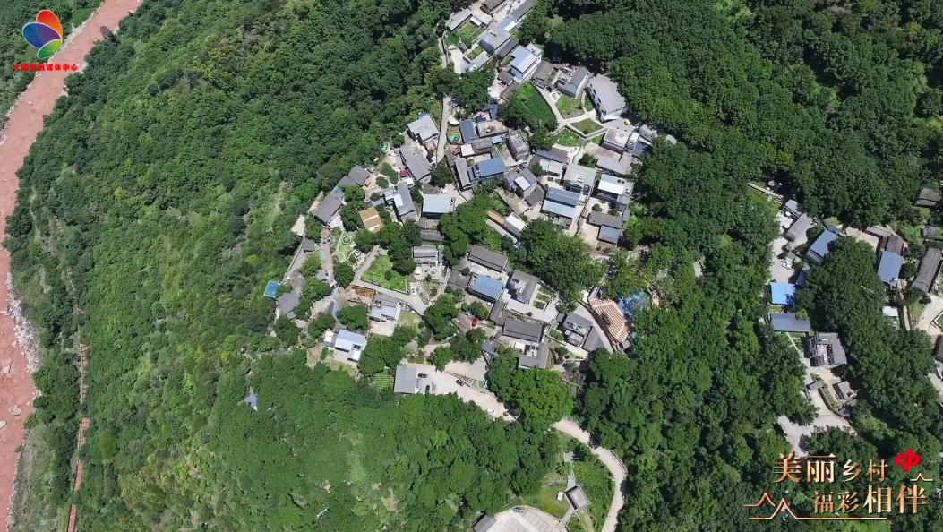 音乐点亮山村 阿尼么