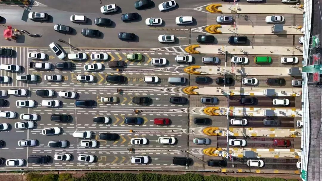 大理迎战春运大军！充电桩已增、年夜饭免费，全天候护航......