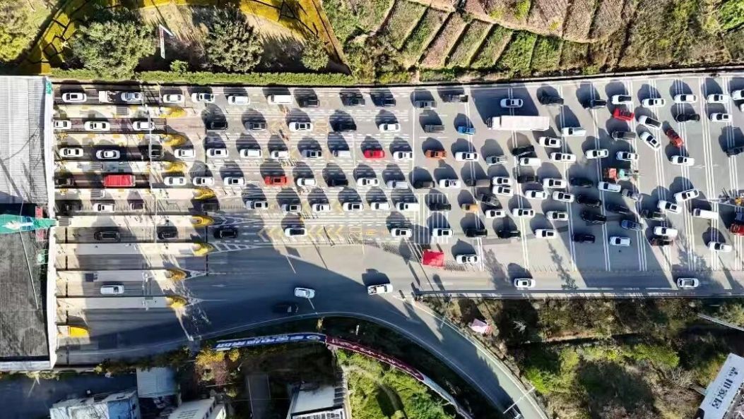 大理春节前七天车流超287.1274万辆