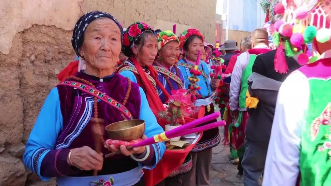 古艺薪火今犹在，少年扎龙启新程