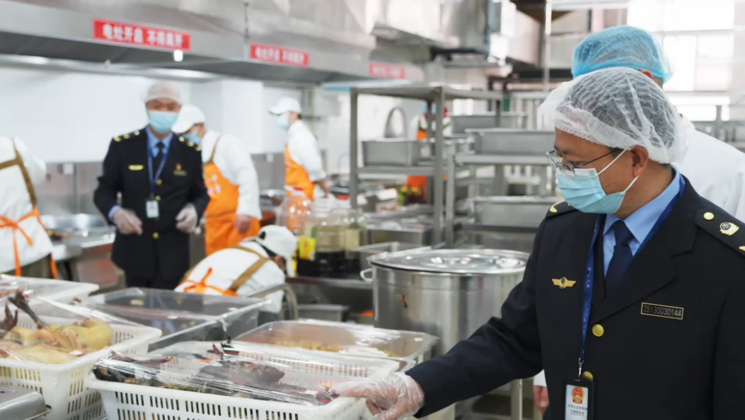 州市场监管局：严管严控　全力守护校园好“食”光#舌尖上的安全#校园食安