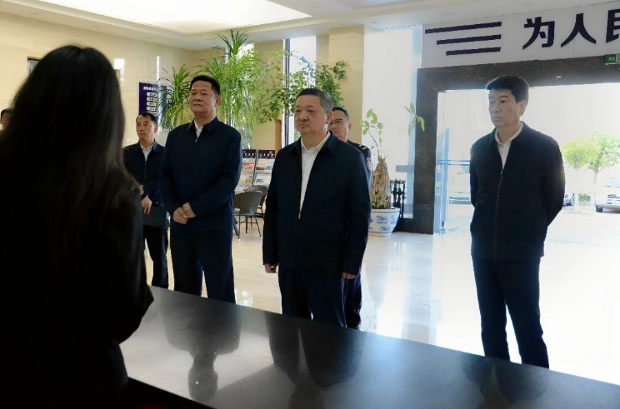 杨国宗在州级政法统战系统调研时强调 坚决履行职责使命 全力提升工作质效  以实干担当护稳定促发展