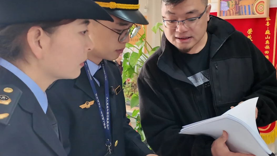 现场直击！直探后厨 ！大理州网络餐饮食品安全整治专项行动“随机查外卖”首期走进巍山 #外卖 #专项整治 #食品安全