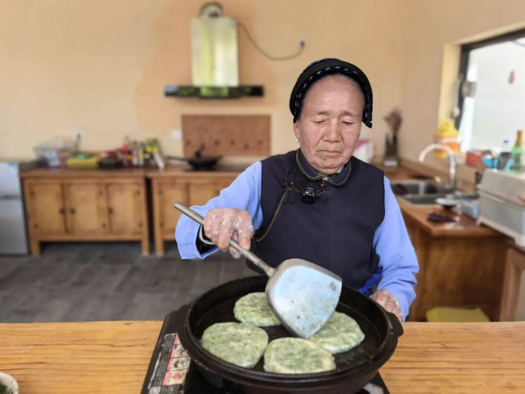 再忙，也别忘了回乡——凤羽人的清明，从一口茴香糯米粑粑开始