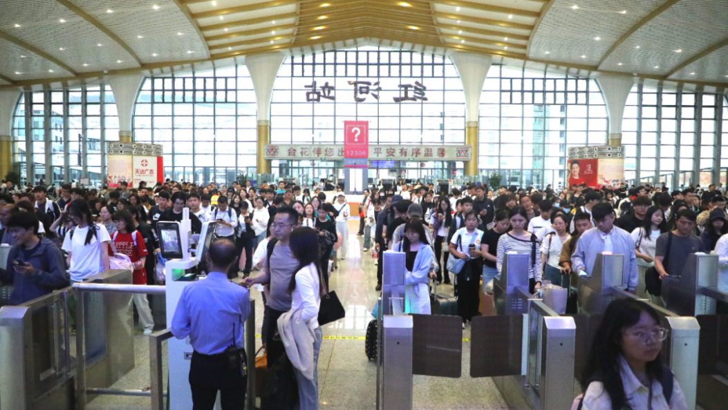 五一想来大理玩买不到票？云南铁路：正在加车！