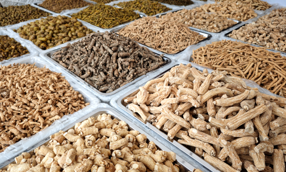 181个展位、数百吨地道药材！“三月街”中药材区已就位！