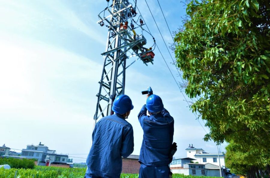 织密供电防线，护航假日祥和