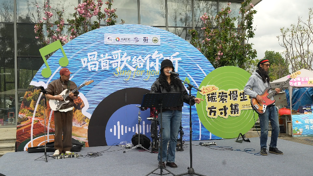 “五一”去洱海生态廊道“碳”索慢生活！市集＋花海＋躺营，好逛又好闲～