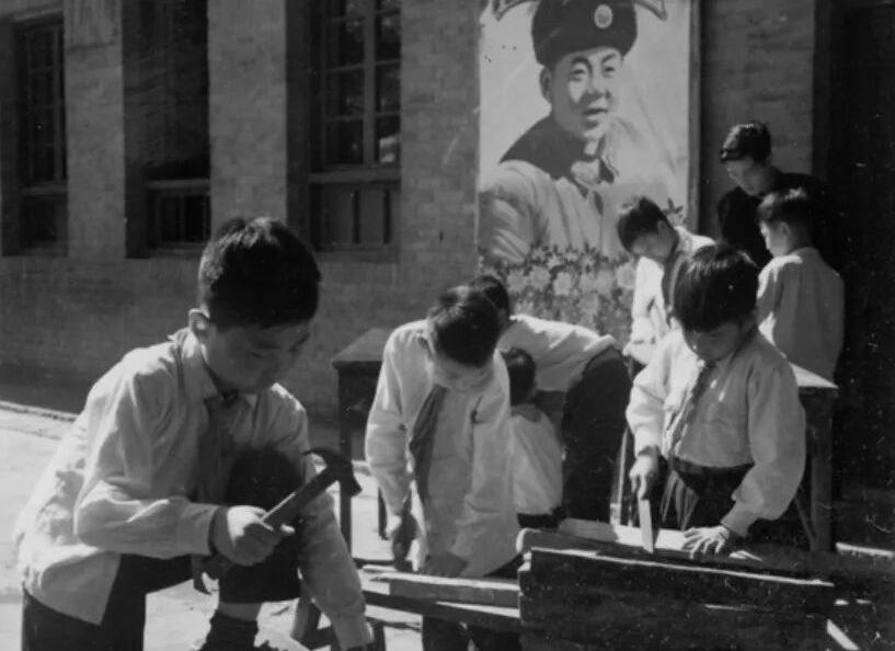 大理70正芳华 | 1963，洱海首个新型码头开工建设，祥云大波那村惊现千年铜棺！