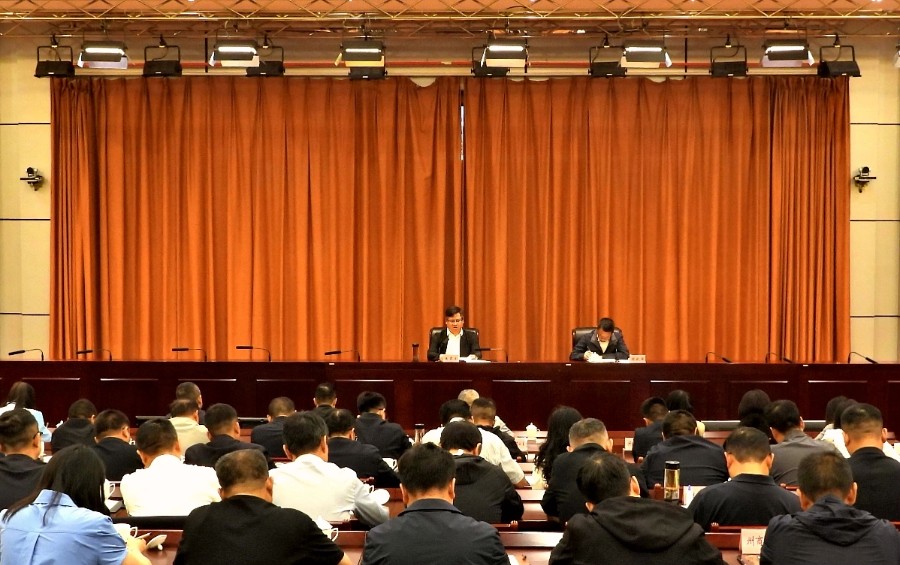 1783510192116613.jpg 7月8日上午,全省法治政府建设工作会议召开后,我州召开全州法治政府建设工作电视电话会议。_proc_副本.jpg