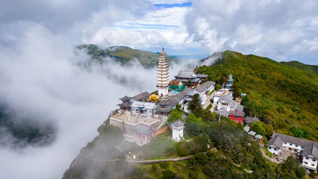 别冒险打卡！鸡足山景区未开放区域严禁擅闯
