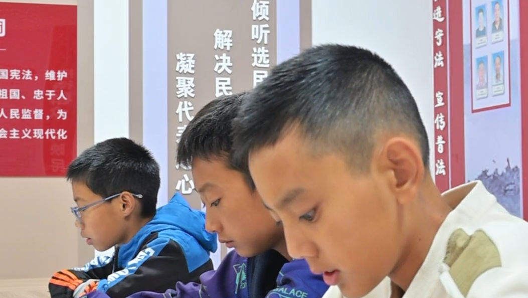 暖心！南涧镇米家禄“幸福小院”暑期公益课堂开课，乡村孩子有了好“趣”处#幸福小院#一老一小#在大理爱上生活