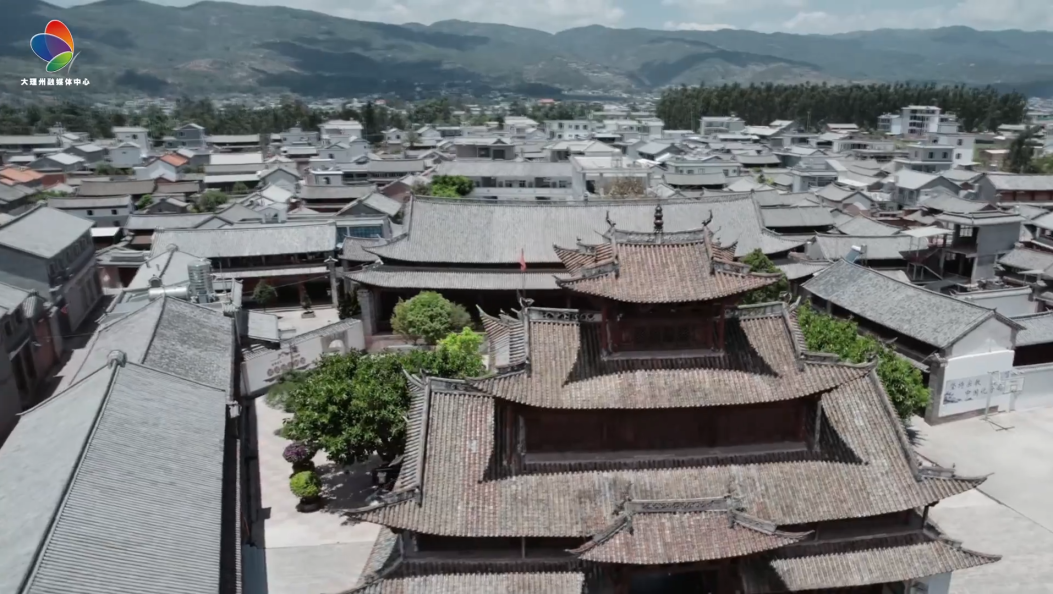 东莲花村