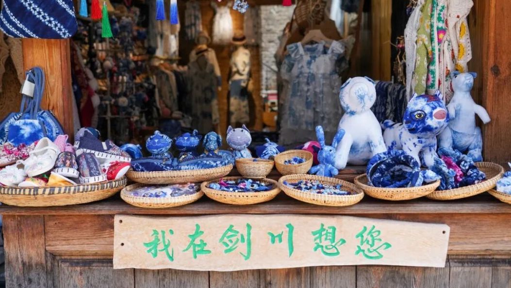 百项非遗齐聚！快来剑川这个非遗集市，邂逅活态传承的文化魅力~