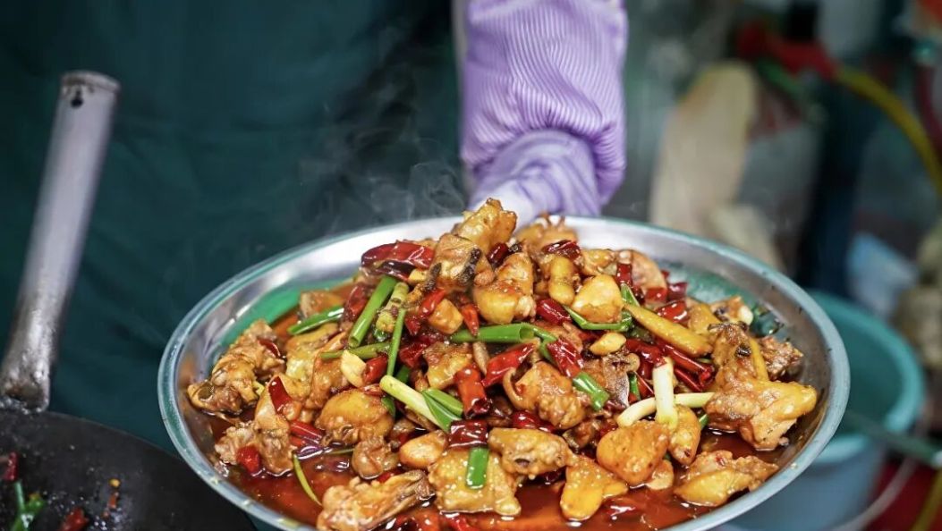 吃货们，来大理，认准这只“鸡”！