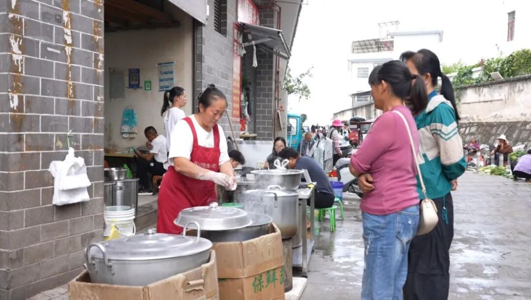 就是这口老味道！宾川这家小店，把旧时光包进了汤圆馅里~