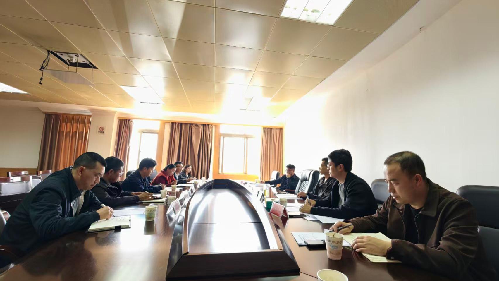 积极与政府相关部门进行协商.jpg