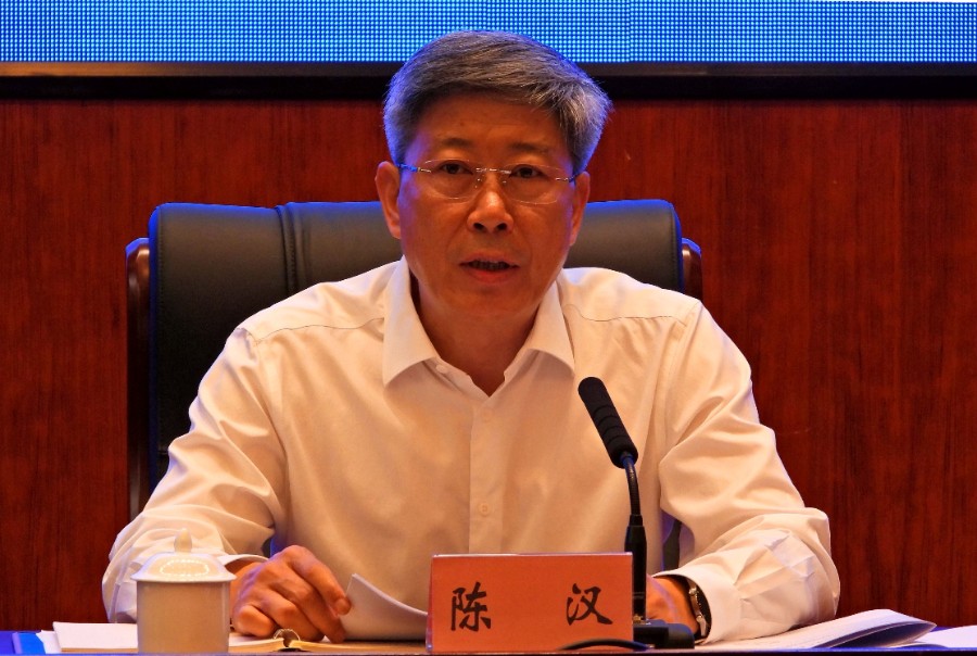 州委副书记、州长陈汉出席大会并讲话。_proc_副本.jpg
