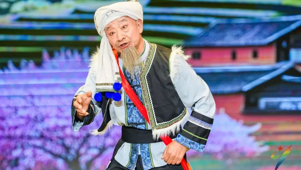 大理这名演员连夺两项省级大奖！